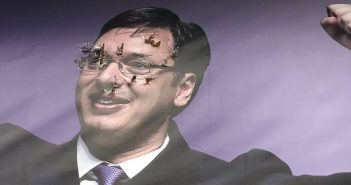 Напад на просторије СНС у Kотражи: Опозиција немоћ доказује насиљем и уништавањем