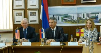 Амбасадор Хил у Врању поручио: Помоћи ћемо младима да остану у свом родном граду