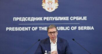 Вучић: Не могу да укину српско име и презиме, и никада неће!