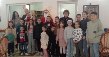 Подељени пакетићи за децу запослених у Специјалној болници за рехабилитацију  у Врањској Бањи