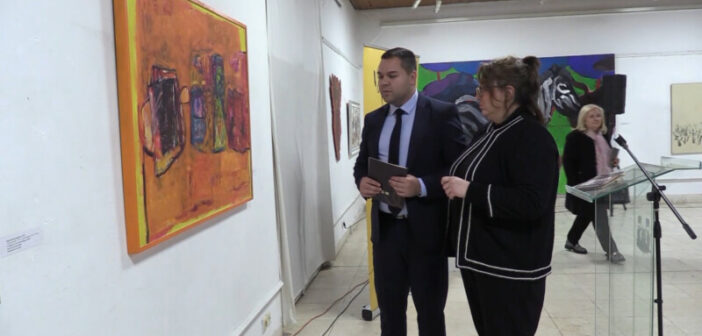 Отворена изложба ,,Награђена дела уметника учесника Новогодишњег салона и Бијенала уметника Врања од 1996. до 2023. године“