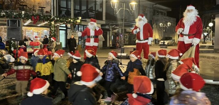 Активности за малишане на манифестацији „Стаза врањског Деда Мраза“