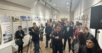 Изложба ,,Становање 25“ отворена у Позоришту у Врању