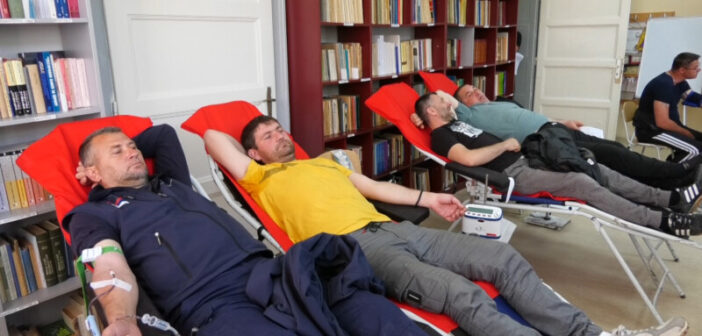 Хуманост на делу: Врањски Гимназијалци и суграђани заједно дали крв