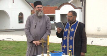 Саднице лозе са Хиландара засађене у Лопардинцу