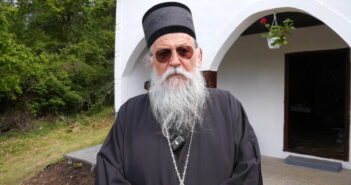 Пакете са основним животним намирницама Епархије врањске добија више од 200 породица