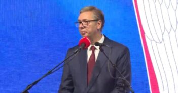 Вучић: Никада више нигде неће бити Олује, Србија довољна снажна да заштити свој народ