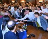 Коалиција око СНС предала РИК-у листу кандидата са више од 224.000 потписа подршке