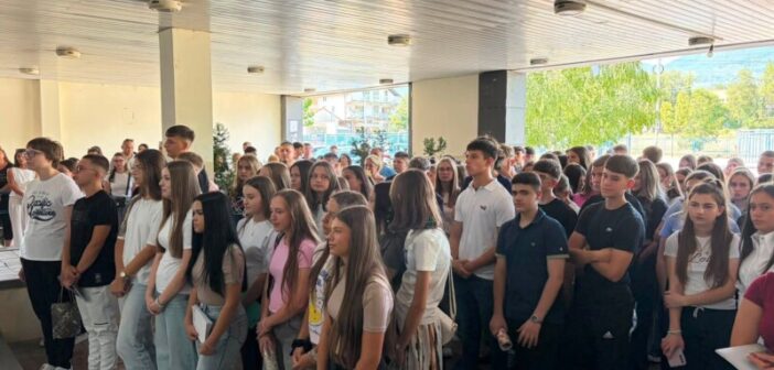 Прву годину у врањској Медицинској школи уписало 112 ученика