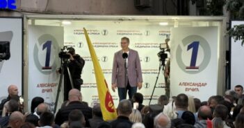 „Хвала вам што сте све ове године уз мене”: Вучић се захвалио Врањанцима